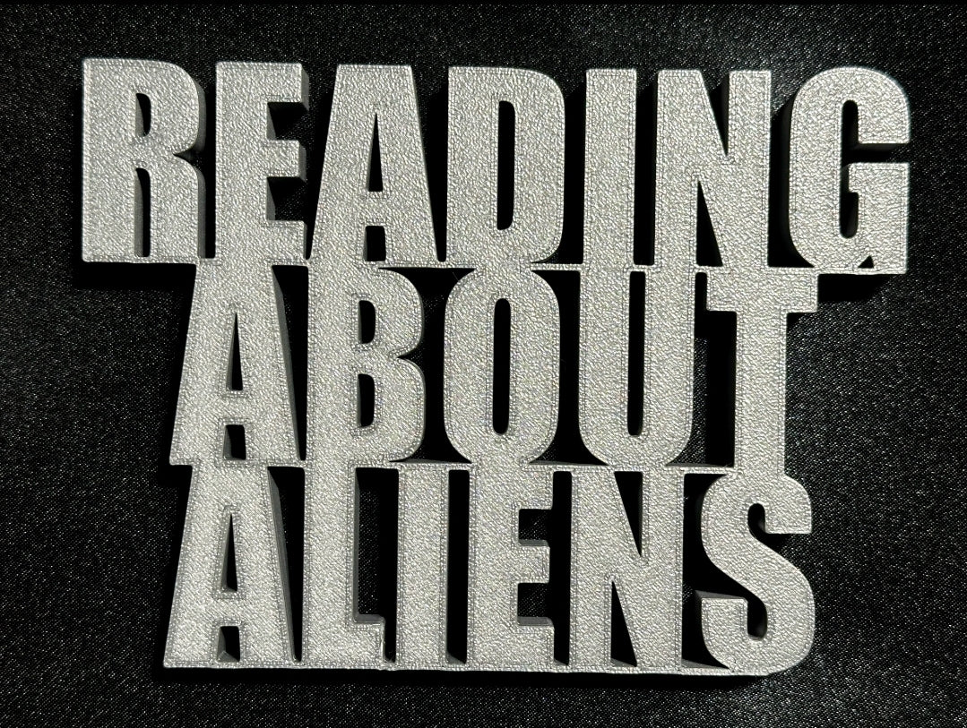 Bookshelf Signs by Hana
